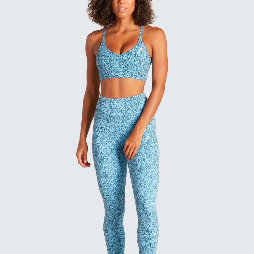 Do you even Excel + sculpt crop ocean sparkle